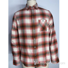 Enkelt lomme plaid flanell shirt